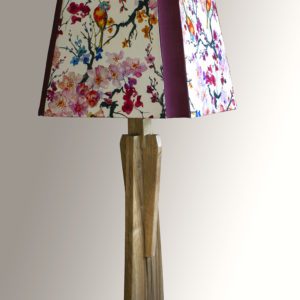 Lampe en noyer