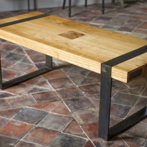 Table basse Yuugen 幽玄 en bois brut